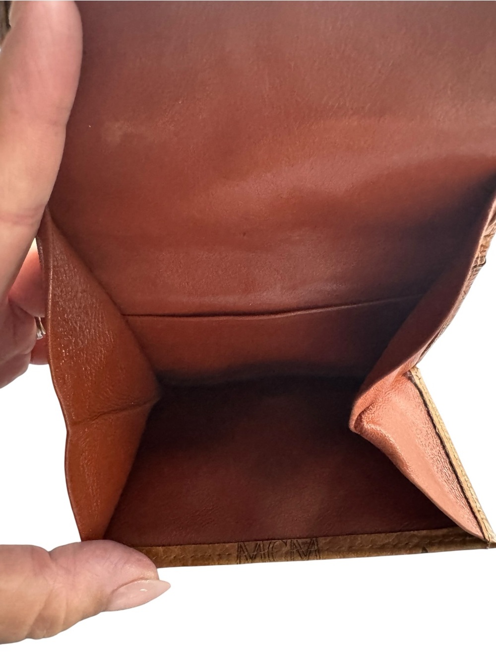 GUC - MCM Cognac Visetos Monogram Wallet Trifold Leather Wallet - Good conditio - Picture 9 of 11